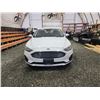 Image 6 : PARKSVILLE - 2019 FORD FUSION, WHITE, 112315 KMS, FRONT WHEEL DRIVE. - J211902