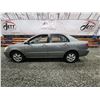 Image 23 : PARKSVILLE - 2003 TOYOTA COROLLA, GREY, 271137 KMS, FRONT WHEEL DRIVE. - B749512