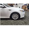 Image 25 : PARKSVILLE - 2018 KIA OPTIMA, WHITE, 134308 KMS, FRONT WHEEL DRIVE. - J203637