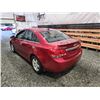 Image 21 : PARKSVILLE - 2011 CHEVY CRUZE, RED, 251128 KMS, FRONT WHEEL DRIVE. - B170703