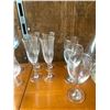 Image 3 : 603 -- SMALL GLASS LOT