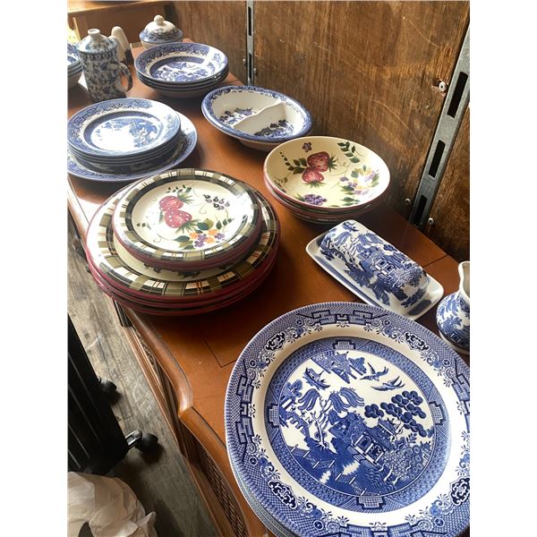 611 -- PLATES AND SERVING ITEMS