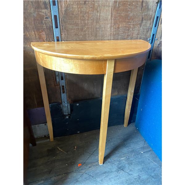 613 --- HALF CRESCENT TABLE