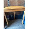 Image 3 : 613 --- HALF CRESCENT TABLE