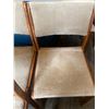 Image 4 : 614 -- 4 CHAIRS