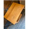 Image 2 : 619 -- SIDE TABLE