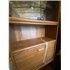 Image 5 : 628 -- SET OF CABINETS