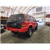 Image 14 : PARKSVILLE - 1994 JEEP CHEROKE, RED, 216483 KMS, FOUR WHEEL DRIVE. - B344170