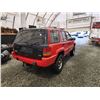 Image 15 : PARKSVILLE - 1994 JEEP CHEROKE, RED, 216483 KMS, FOUR WHEEL DRIVE. - B344170