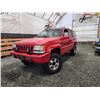 Image 1 : PARKSVILLE - 1994 JEEP CHEROKE, RED, 216483 KMS, FOUR WHEEL DRIVE. - B344170