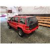 Image 22 : PARKSVILLE - 1994 JEEP CHEROKE, RED, 216483 KMS, FOUR WHEEL DRIVE. - B344170