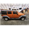 Image 12 : PARKSVILLE - 2011 JEEP WRANGLER UNLIMITED, ORANGE, 354095 KMS, 4X4. - J614050