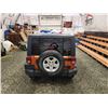 Image 19 : PARKSVILLE - 2011 JEEP WRANGLER UNLIMITED, ORANGE, 354095 KMS, 4X4. - J614050