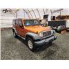 Image 9 : PARKSVILLE - 2011 JEEP WRANGLER UNLIMITED, ORANGE, 354095 KMS, 4X4. - J614050