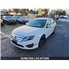 Image 2 : DUNCAN - 2011 FORD FUSION, WHITE, 141715 KMS, FRONT WHEEL DRIVE. - D335818