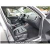 Image 26 : DUNCAN - 2010 VOLKSWAGEN TIGUAN, SILVER, 196600 KMS, ALL WHEEL DRIVE. - D501812