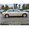 Image 8 : DUNCAN - 2003 JAGUAR S-TYPE, GOLD, 214743 KMS, REAR WHEEL DRIVE. - DM75173