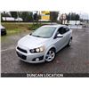Image 2 : DUNCAN - 2012 CHEVROLET SONIC, SILVER, 100613 KMS, FRONT WHEEL DRIVE. - J121383