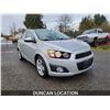 Image 5 : DUNCAN - 2012 CHEVROLET SONIC, SILVER, 100613 KMS, FRONT WHEEL DRIVE. - J121383