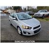 Image 6 : DUNCAN - 2012 CHEVROLET SONIC, SILVER, 100613 KMS, FRONT WHEEL DRIVE. - J121383