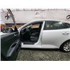 Image 48 : PARKSVILLE - 2018 KIA OPTIMA, WHITE, 134308 KMS, FRONT WHEEL DRIVE. - J203637