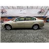 Image 24 : PARKSVILLE - 2003 NISSAN ALTIMA, GOLD, 159216 KMS, FRONT WHEEL DRIVE. - J124194