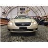 Image 6 : PARKSVILLE - 2003 NISSAN ALTIMA, GOLD, 159216 KMS, FRONT WHEEL DRIVE. - J124194