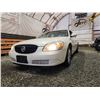 Image 2 : PARKSVILLE - 2008 BUICK LUCERNE, WHITE, 204148 KMS, FRONT WHEEL DRIVE. - B155006