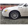 Image 32 : PARKSVILLE - 2008 BUICK LUCERNE, WHITE, 204148 KMS, FRONT WHEEL DRIVE. - B155006