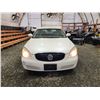 Image 6 : PARKSVILLE - 2008 BUICK LUCERNE, WHITE, 204148 KMS, FRONT WHEEL DRIVE. - B155006