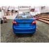 Image 18 : PARKSVILLE - 2013 FORD FIESTA, BLUE, 180992 KMS, FRONT WHEEL DRIVE. - J141679
