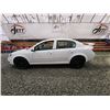 Image 23 : PARKSVILLE - 2005 CHEVY COBALT, WHITE, 206476 KMS, FRONT WHEEL DRIVE. - B550012