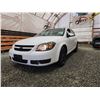 Image 2 : PARKSVILLE - 2005 CHEVY COBALT, WHITE, 206476 KMS, FRONT WHEEL DRIVE. - B550012
