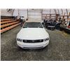 Image 7 : PARKSVILLE - 2007 FORD MUSTANG, WHITE, 174702 KMS, REAR WHEEL DRIVE. - D267925