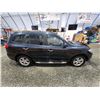 Image 12 : PARKSVILLE - 2010 HYUNDAI SANTE FE, BLUE, 167018 KMS, FOUR WHEEL DRIVE. - D340172