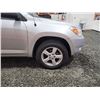 Image 25 : PARKSVILLE - 2008 TOYOTA RAV4, SILVER, 143454 MILES, FOUR WHEEL DRIVE. - D130718