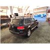 Image 16 : PARKSVILLE - 2004 VW TOUAREG, BLACK, 152592 MILES KMS, ALL WHEEL DRIVE. - D033743