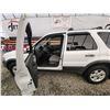 Image 21 : PARKSVILLE - 2006 FORD ESCAPE, WHITE, 258420 KMS, FOUR WHEEL DRIVE. - JC73909