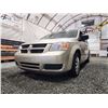 Image 2 : PARKSVILLE - 2010 DODGE GRAND CARAVAN, GOLD, 242781 KMS, FRONT WHEEL DRIVE. - D361963