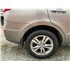 Image 27 : PARKSVILLE - 2011 HYUNDAI SANTE FE, GREY, 137772 KMS, FOUR WHEEL DRIVE. - D038101