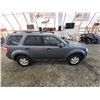 Image 12 : PARKSVILLE - 2010 FORD ESCAPE, BLUE, 119981 KMS, FRONT WHEEL DRIVE. NO RESERVE. - DC87328