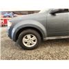 Image 28 : PARKSVILLE - 2010 FORD ESCAPE, BLUE, 119981 KMS, FRONT WHEEL DRIVE. NO RESERVE. - DC87328