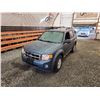 Image 3 : PARKSVILLE - 2010 FORD ESCAPE, BLUE, 119981 KMS, FRONT WHEEL DRIVE. NO RESERVE. - DC87328