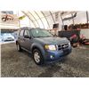 Image 8 : PARKSVILLE - 2010 FORD ESCAPE, BLUE, 119981 KMS, FRONT WHEEL DRIVE. NO RESERVE. - DC87328