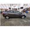 Image 12 : PARKSVILLE - 2014 KIA RIO, GREY, 176888 KMS, FRONT WHEEL DRIVE. - D338513