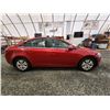 Image 11 : PARKSVILLE - 2014 CHEVY CRUZE, RED, 141616 KMS, FRONT WHEEL DRIVE. - D132380