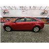 Image 23 : PARKSVILLE - 2014 CHEVY CRUZE, RED, 141616 KMS, FRONT WHEEL DRIVE. - D132380