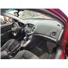 Image 38 : PARKSVILLE - 2014 CHEVY CRUZE, RED, 141616 KMS, FRONT WHEEL DRIVE. - D132380