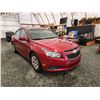 Image 9 : PARKSVILLE - 2014 CHEVY CRUZE, RED, 141616 KMS, FRONT WHEEL DRIVE. - D132380