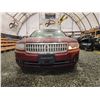 Image 5 : PARKSVILLE - 2007 LINCOLN MXZ, RED, 252234 KMS, FRONT WHEEL DRIVE. - B651144